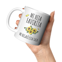 Load image into Gallery viewer, Taza_de_Cafe_Para_Mama_Regalo_Para_Mama_11oz_White_LH_Model_Mockup.png
